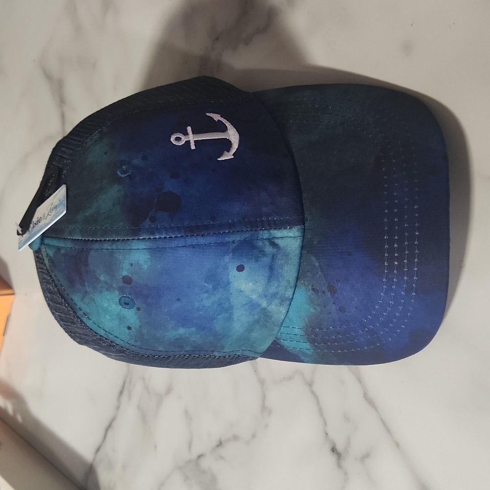 NEW! Blue hat w/ anchor on the side